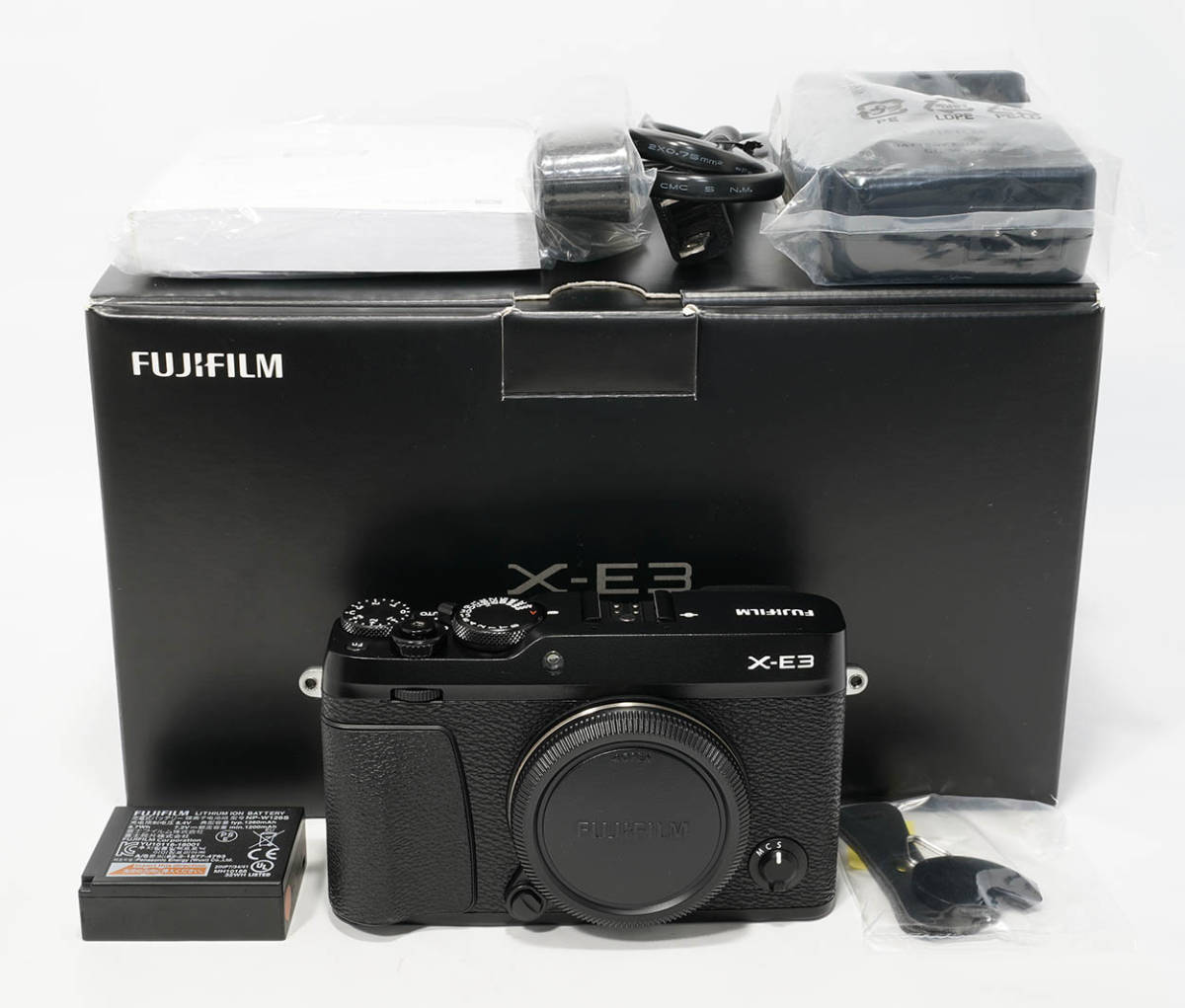 FUJIFILM X-E3 | ボディ ONE SCENE（ワンシーン） X-E3の出品 中古 