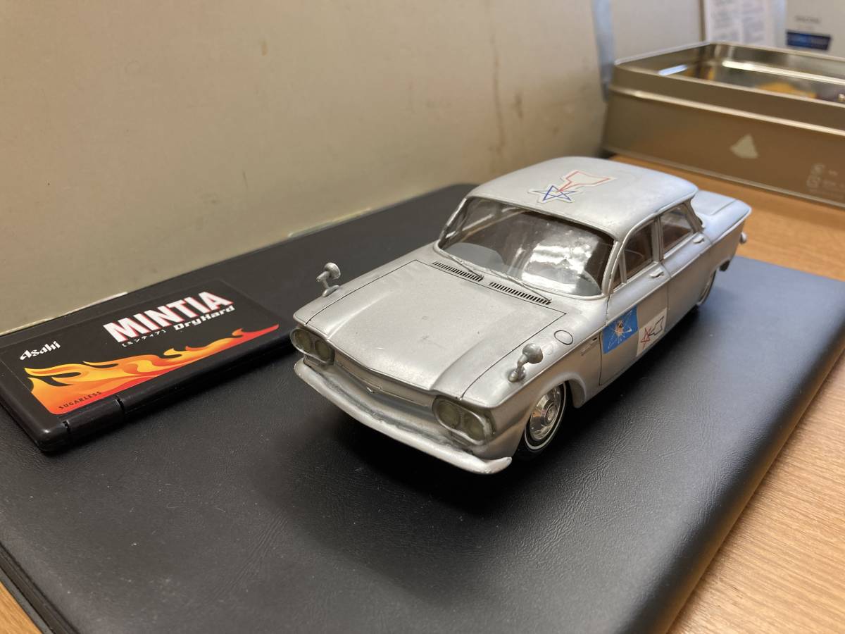ウルトラマン【科学特捜隊 】専用車～シボレー・コルベア～　プラモ完成品　（1/24スケール？）ケース・写真付き