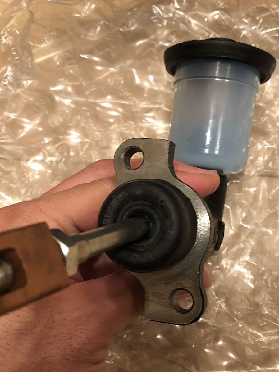 車 新品 ランドクルーザー 40 後期 クラッチ マスターシリンダー
