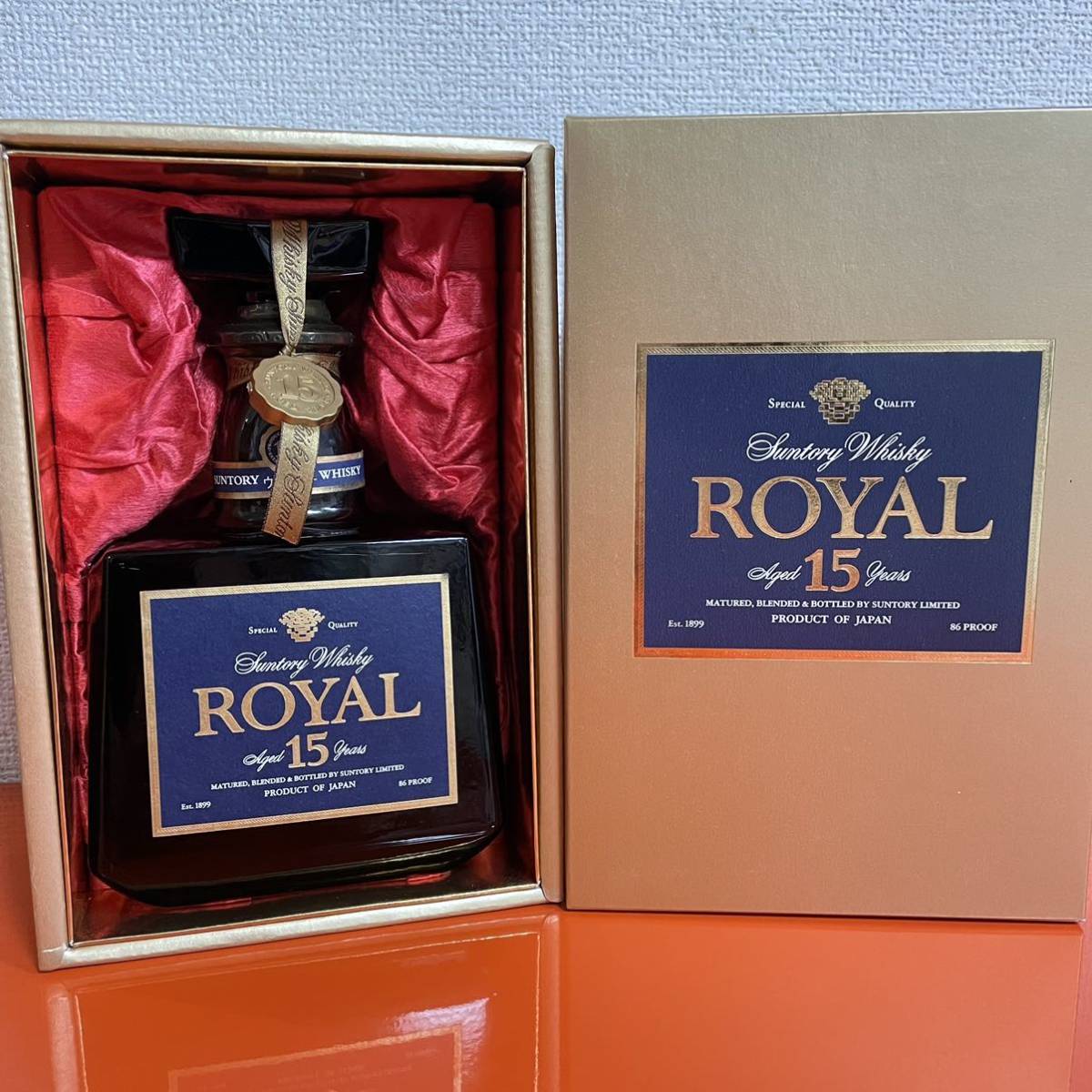 サントリー ウイスキー ローヤル 15年 ブルーラベル 700ml 箱付き