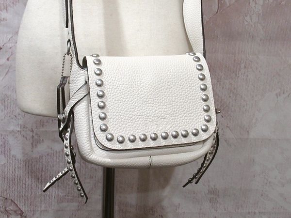 新品同様】◇コーチ COACH◇クロスボディ ショルダーバッグ ダコタ 