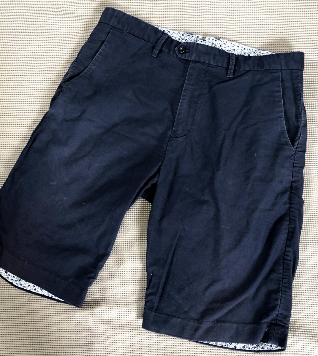  夏向け BEAMS ビームス やや厚手 ５分丈 コットンパンツ W８４ ８５ｃｍ位 メンズＭ/Ｌサイズ位 クリックポスト全国送料198円(84cm～)｜売買されたオークション情報、yahooの商品情報をアーカイ パンツ、スラックス