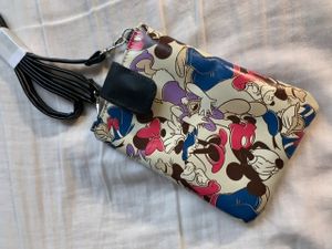 ディズニー Iphone ケースのヤフオク の相場 価格を見る ヤフオク のディズニー Iphone ケース のオークション売買情報は92件が掲載されています