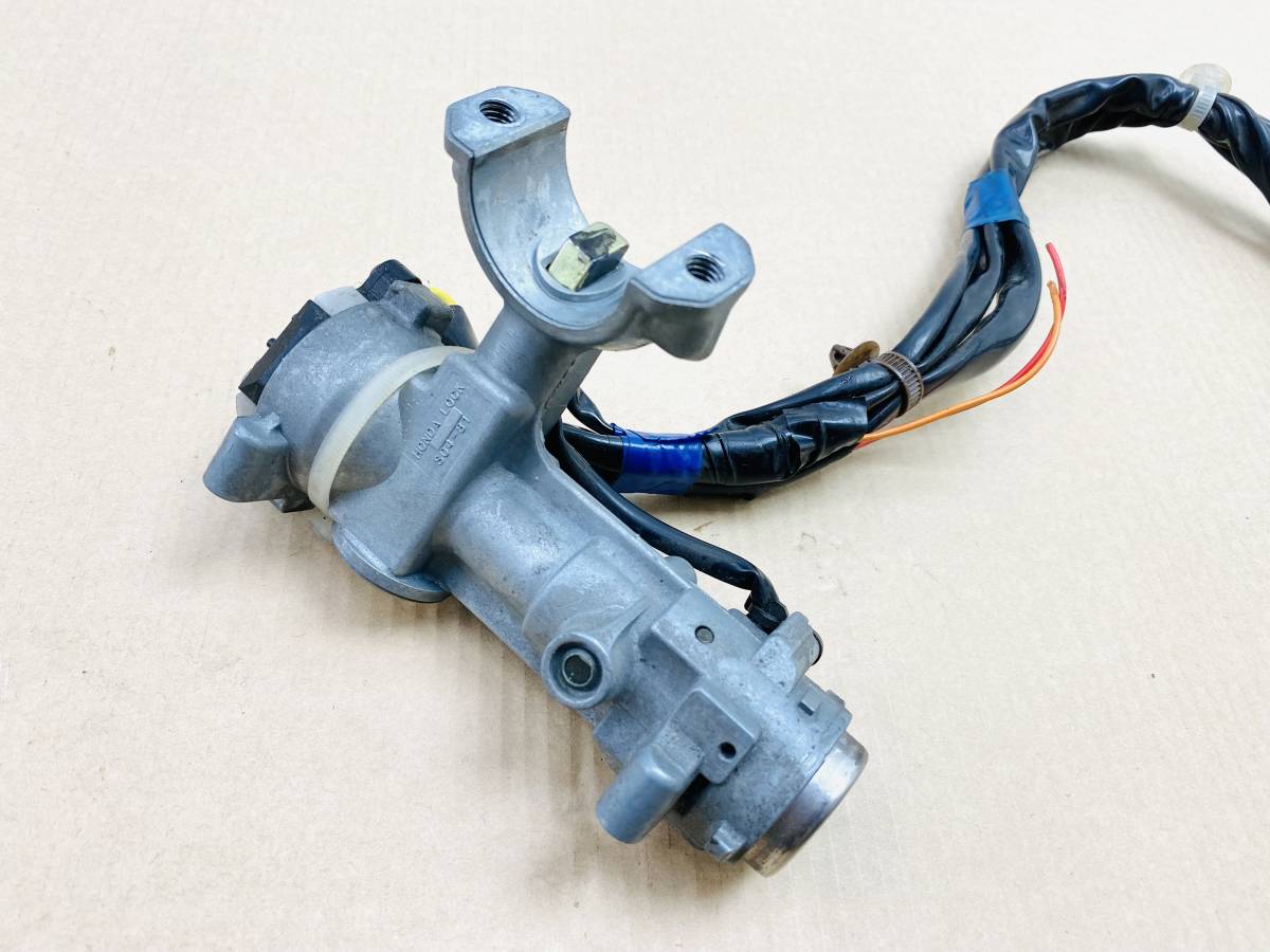 S210619-0274 EK9 シビック タイプ R 後期 イグニッション ドア トランク キーシリンダー キー セット (6) CIVIC TYPE R EK3 EK4 EK2 シビック 1&frasl;24 タイプR ホンダシビックタイプR(EK9) 名車文化研究所 EK9シビックタイプR購入希望者は必見」リフレッシュのポイントを全て