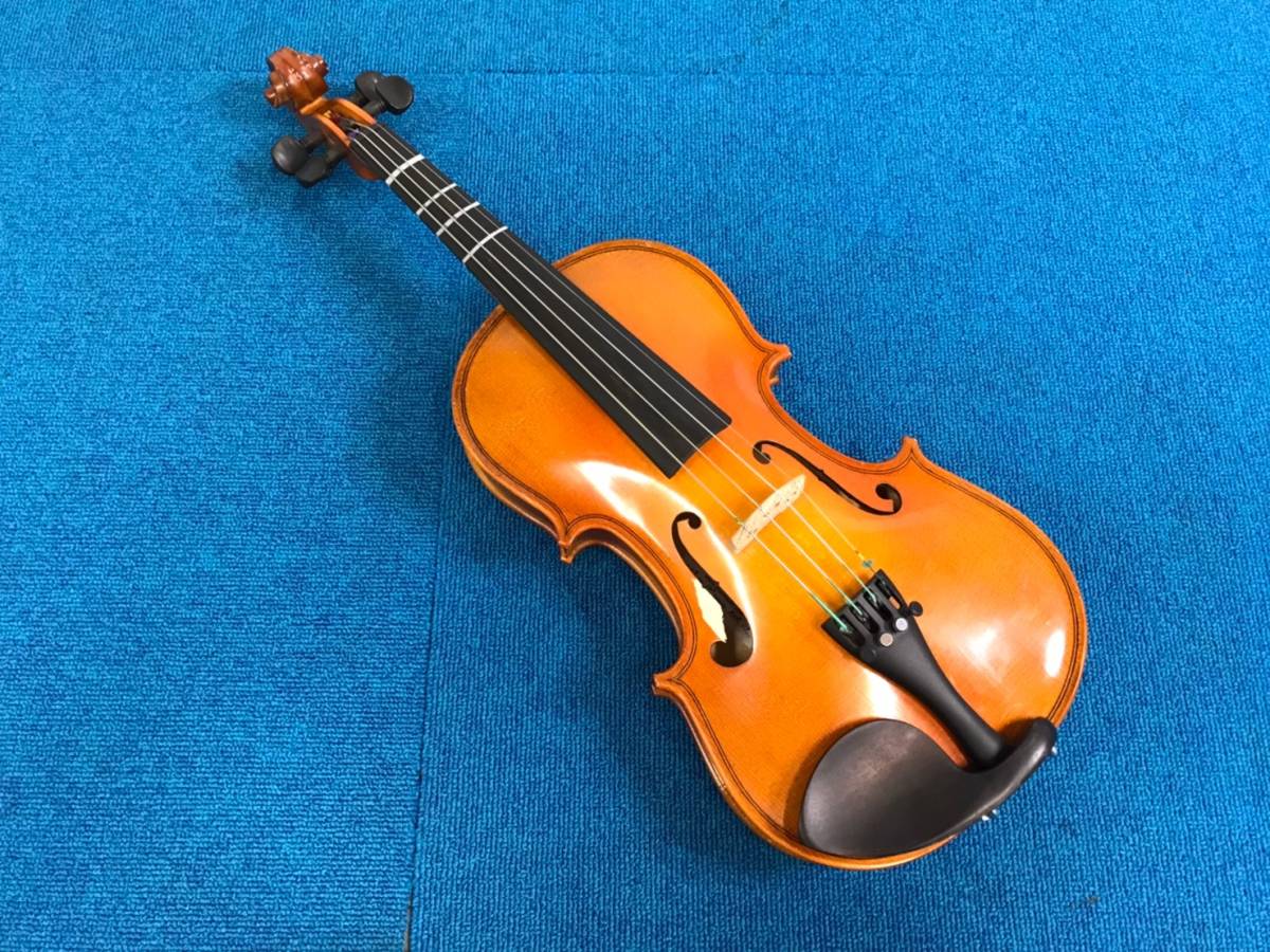 UNIVERSAL DICTIONARY OF VIOLIN AND BOW MAKERS BY WILLIAM HENLEY 