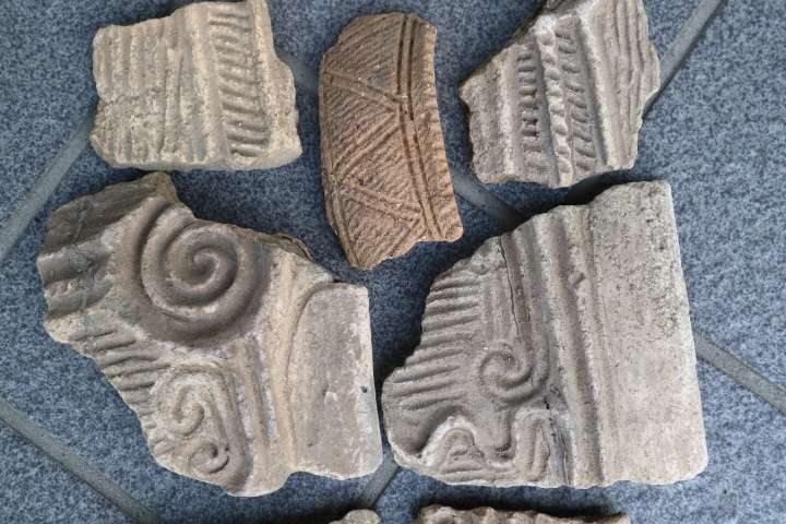 出土品！？　土器　残欠　９点　検縄文弥生古墳考古土偶埴輪勾玉珍品希少骨董オブジェ時代