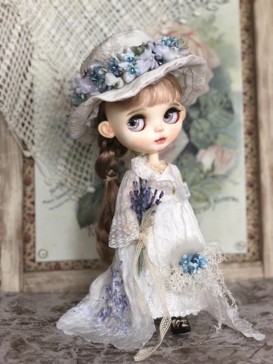 ブライスアウトフィット☆アンティークレース☆布花☆サマーフラワー
