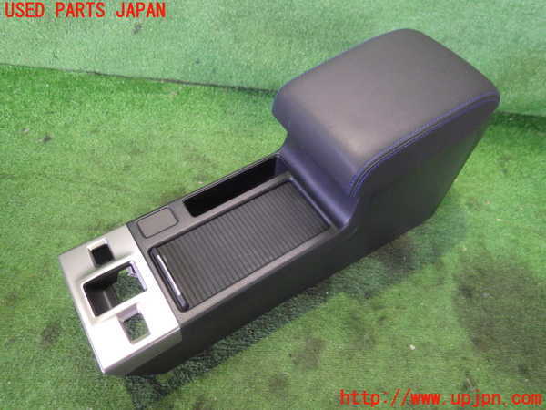 2UPJ-72137540]レヴォーグ(VM4)センターコンソール 中古