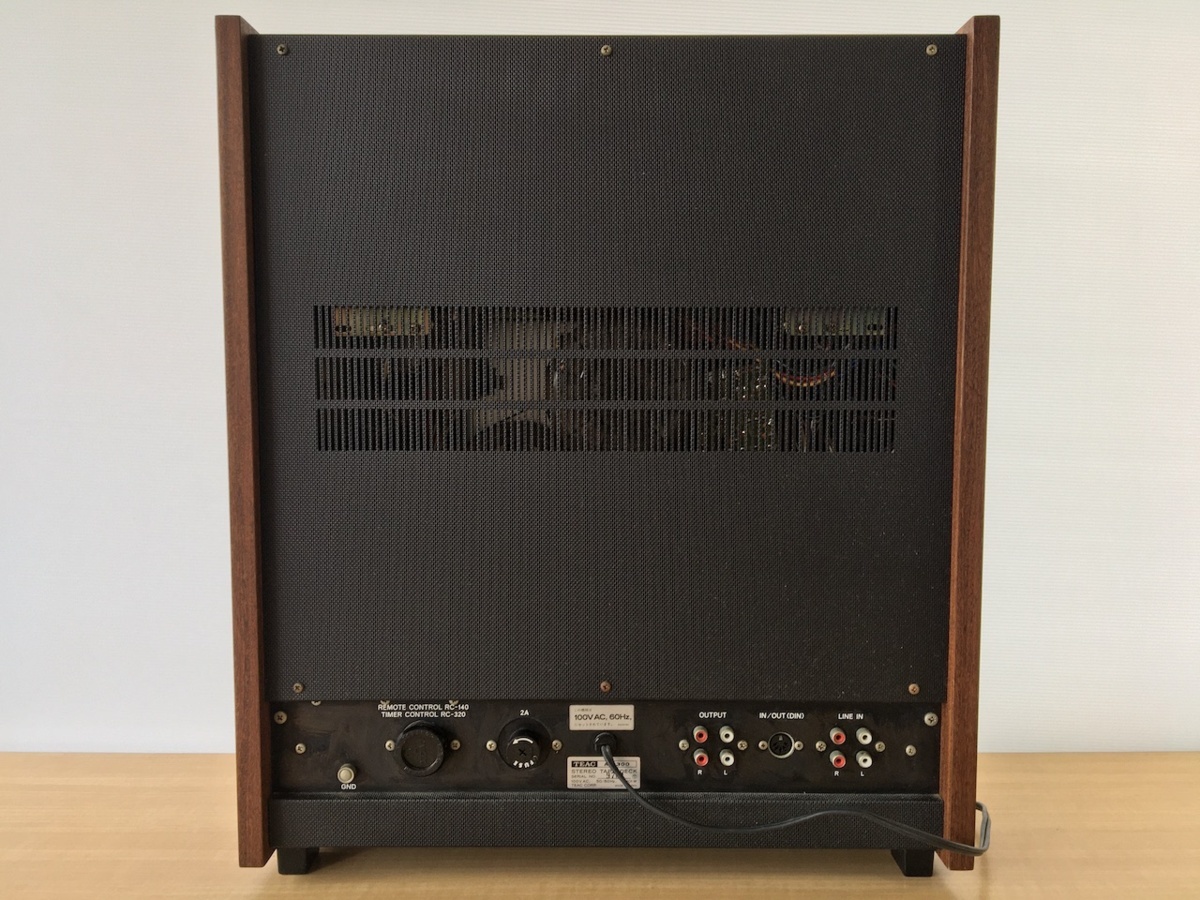 TEAC A-6300 ジャンク品 電源OK 動作NG ティアック A-6300 TEAC