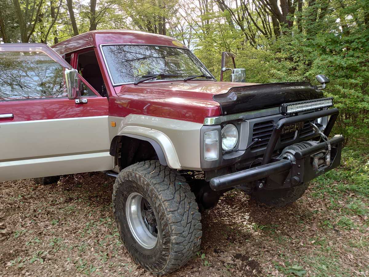 日産 Y60 | ガード 今だからこそ、初代・日産サファリを語ろうじゃない 