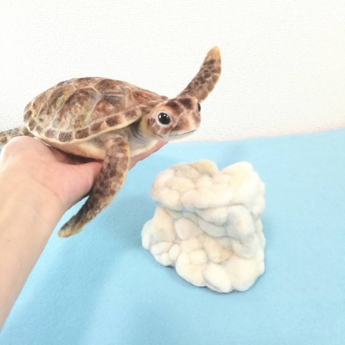 羊毛フェルト アオウミガメ うみがめ 亀 海の生き物 かわいい動物 ハンドメイド 羊毛フェルト 売買されたオークション情報 Yahooの商品情報をアーカイブ公開 オークファン Aucfan Com
