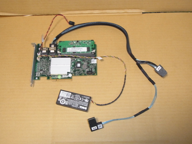Controller RAID Dell H700 6G SAS - 512MB Cache, Batteria, W56W0, Aperto Mai Usato