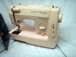 家庭用ミシン　シンガー　モナミ　NEW  FX1743　整備済み　６８００円定価１６８０００円 SINGER（シンガー） ミシン MON AMI NEW FX 1743 中古(本体)｜売買され