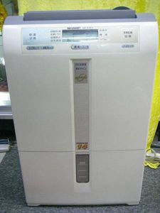 ♪SHARP衣類乾燥除湿機【DW-K14FX】☆中古・動作品(除湿器)｜売買され