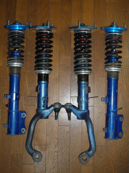 Ae111 Ae101 レビン トレノ Trdスーパーストラット車高調 サスペンションキット 一式 売買されたオークション情報 Yahooの商品情報をアーカイブ公開 オークファン Aucfan Com