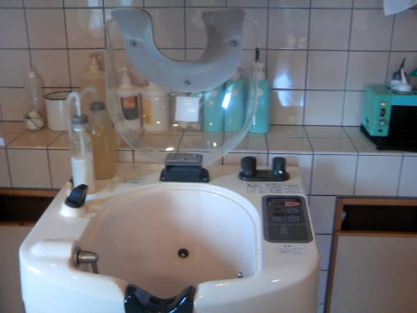 タカラ オートシャンプー 自動洗髪機 アクアバイブロ 理美容店用品 売買されたオークション情報 Yahooの商品情報をアーカイブ公開 オークファン Aucfan Com