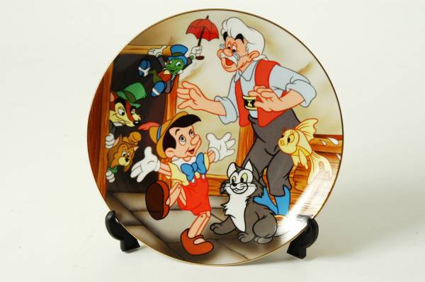 ディズニー ピノキオ 陶器製絵皿CARTOON CLASSICS未使用(ディズニー