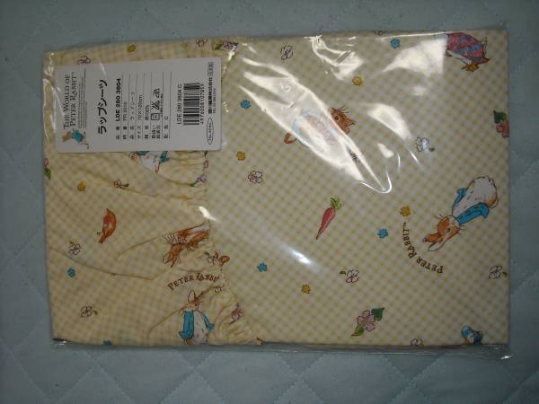 新品　ピーターラビット　ベビー敷き布団用ラップシーツ_1