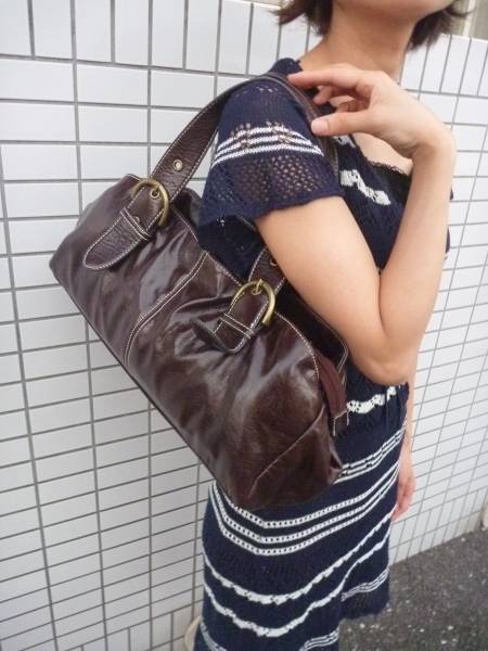 格安 Hushush ハッシュアッシュ ショルダーバッグ 女性用 売買されたオークション情報 Yahooの商品情報をアーカイブ公開 オークファン Aucfan Com