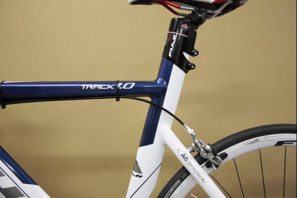 FUJI TRACK 1.0 SIZE S(52cm) 2011 中古 お買い得です！(トラック