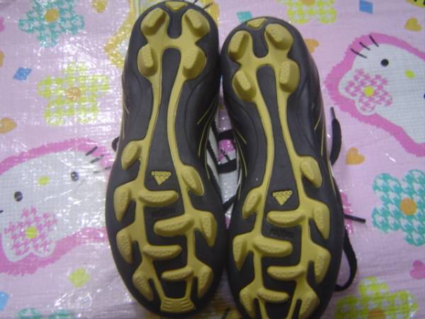 タグなし アディダス サッカー スパイク 黒系 ２１ｃｍ 21 0cm 売買されたオークション情報 Yahooの商品情報をアーカイブ公開 オークファン Aucfan Com