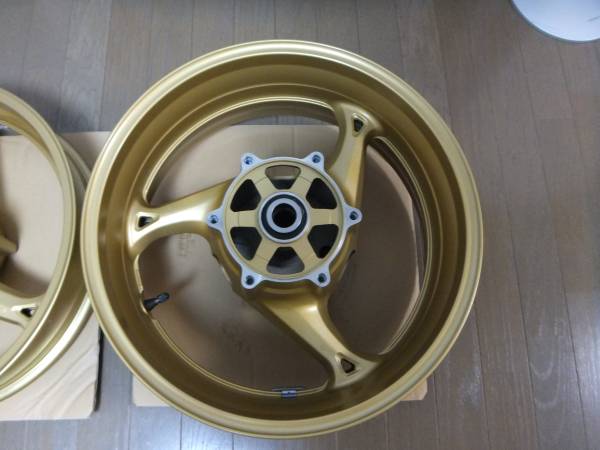 suzuki、隼、ハヤブサ純正、前後ホイル、タイヤおまけ、