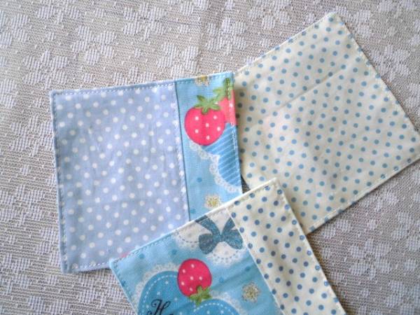 handmade♪コースター　５枚セット♪イチゴ・水色・ドット_3
