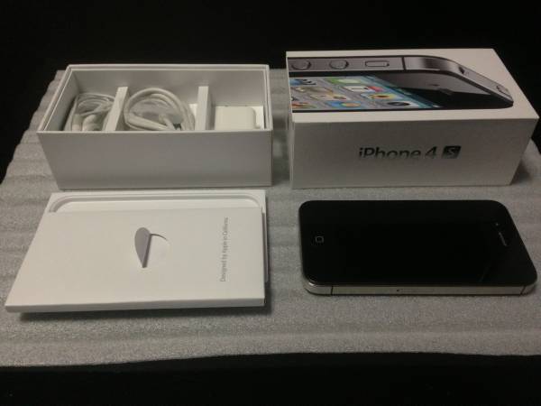 ☆美品☆　au　iPhone4S　64GB　黒　【MD259J/A】_1