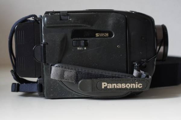 Panasonic NV-X100 S-VHS-C 3CCD ジャンク品 (ビデオカメラ)｜売買され
