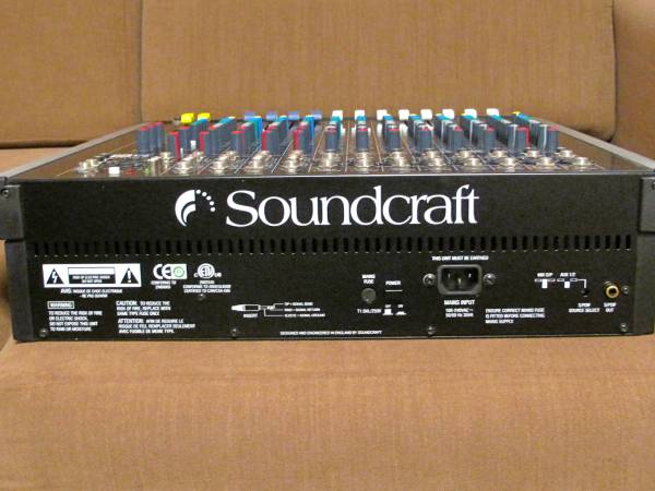 楽器・機材 Soundcraft Spirit M8 アナログミキサー 本体
