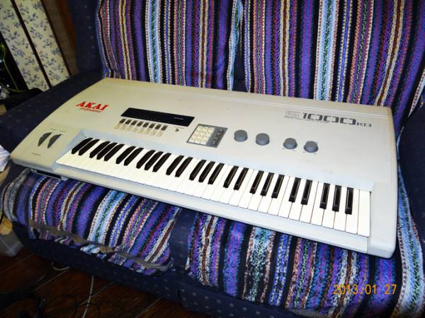 AKAI□S1000KB□超希少品□ジャンク扱いで...1円スタート(キーボード 