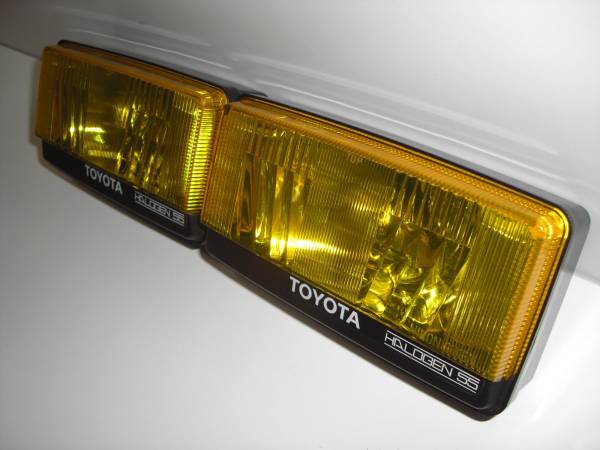 トヨタ純正 フォグランプ AE86 AW11 GX71 GZ10 などに(トヨタ用)｜売買
