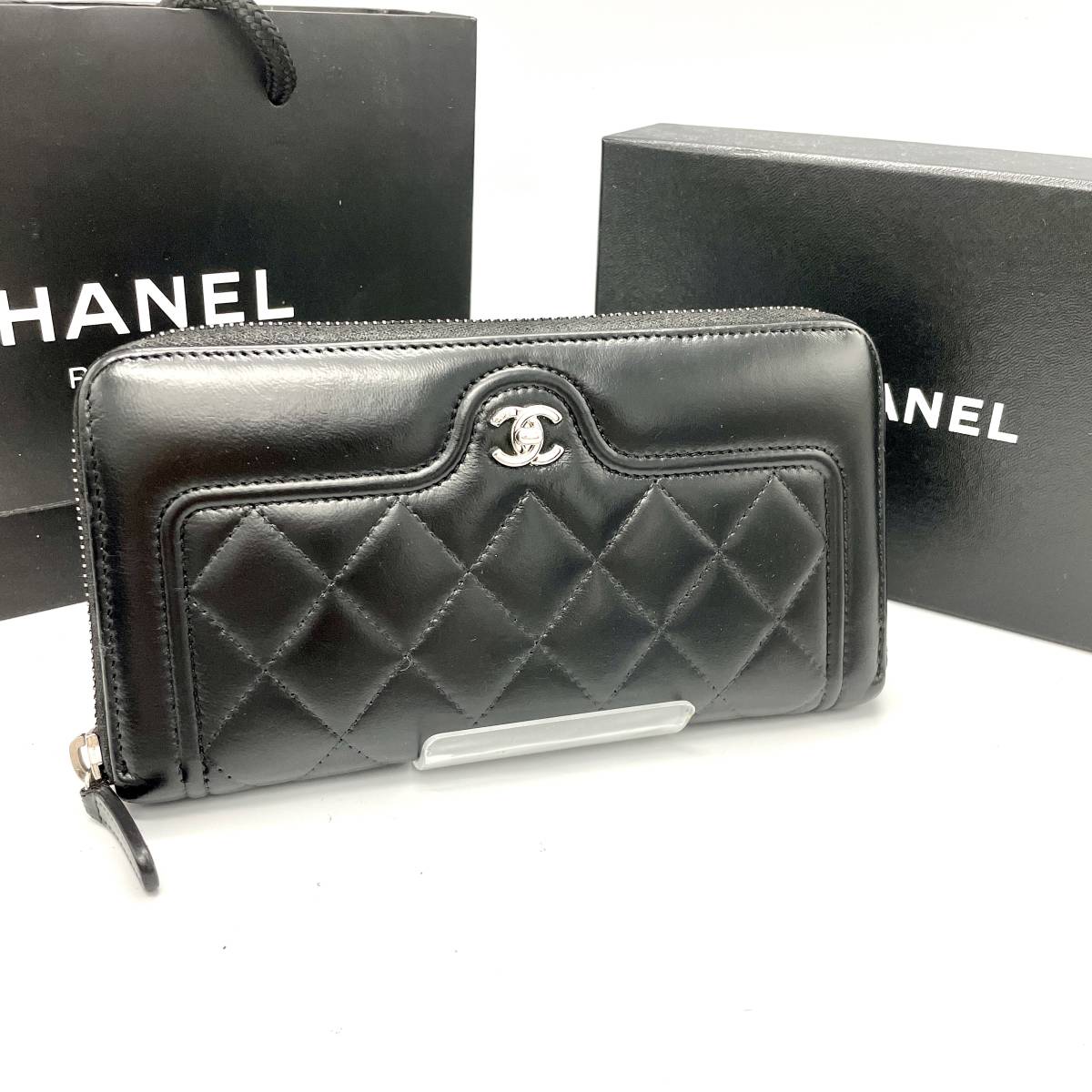 Chanel 22番台 マトラッセ ラムスキン ラウンドファスナー長財布 A50097 ブラック (208171