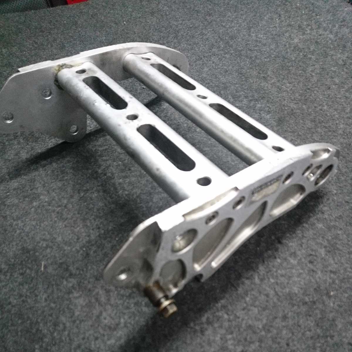 マジェスティ125 コマジェ 強化エンジンハンガー DCR