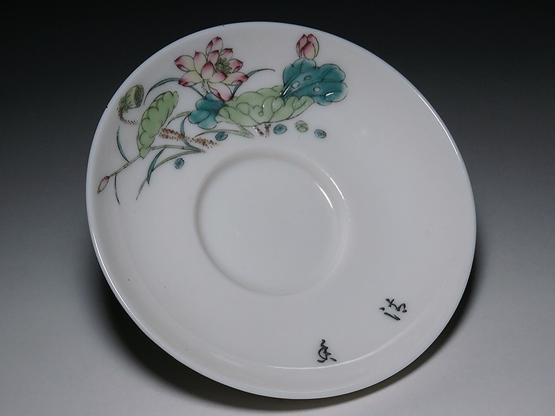 中国陶器 小杯 オンラインで最も売れている製品 色絵花蝶文杯 小 0 景