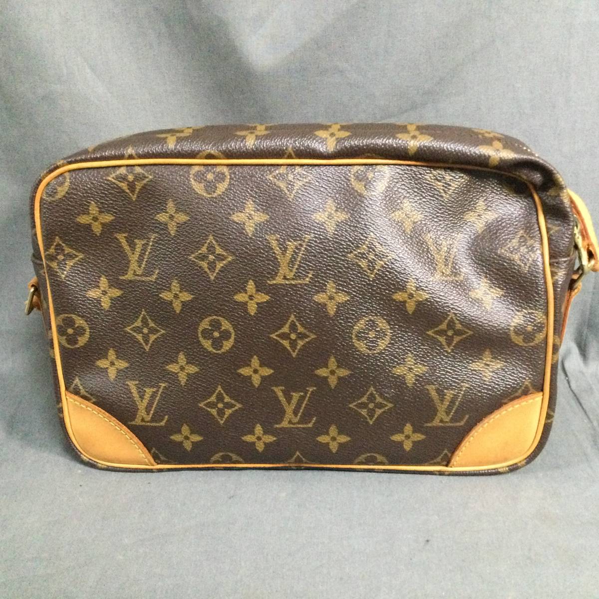 9/1 189369 LOUIS VUITTON ルイヴィトン モノグラム トロカデロ 