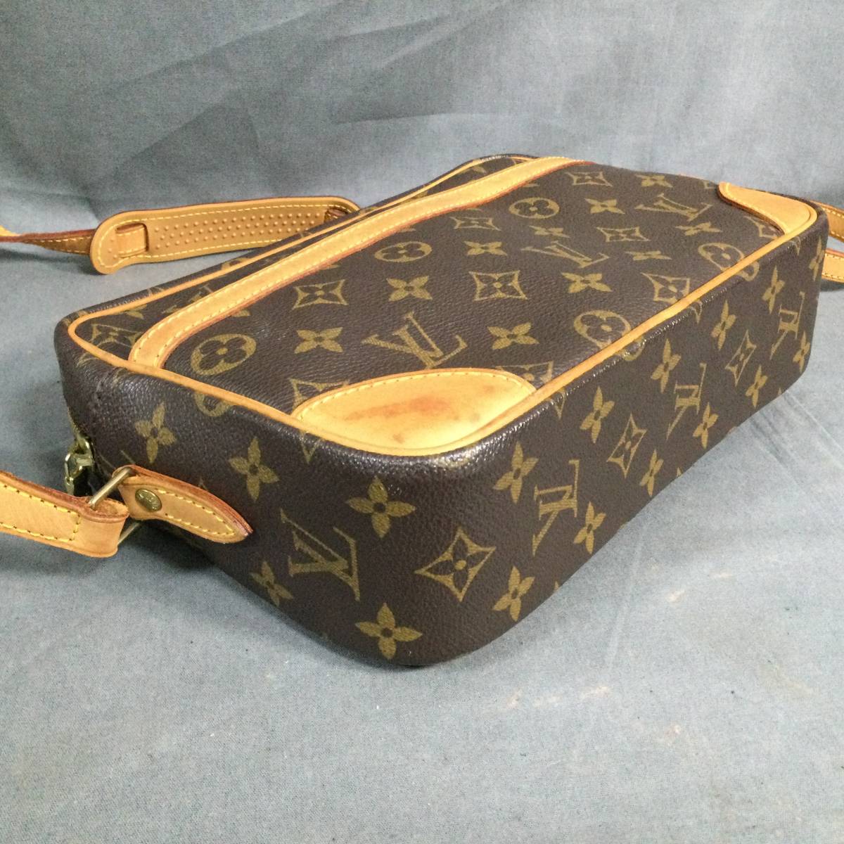 9/1 189369 LOUIS VUITTON ルイヴィトン モノグラム トロカデロ