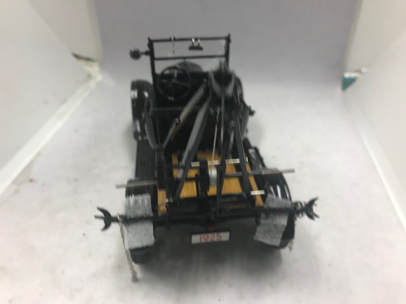 Danbury Mint 1925 Ford Model T Runabout Pickup Black Diecast 1:24