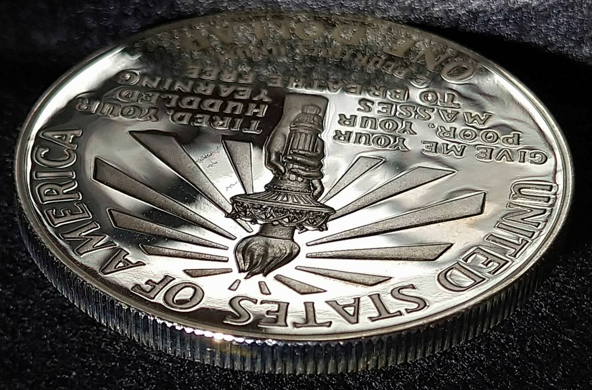 1986年 イーグル銀貨 PR69 PCGS 初年度発行　プルーフ　最高鑑定 1986年 イーグル銀貨 PR69 PCGS 初年度発行 プルーフ 最高鑑定 1986年