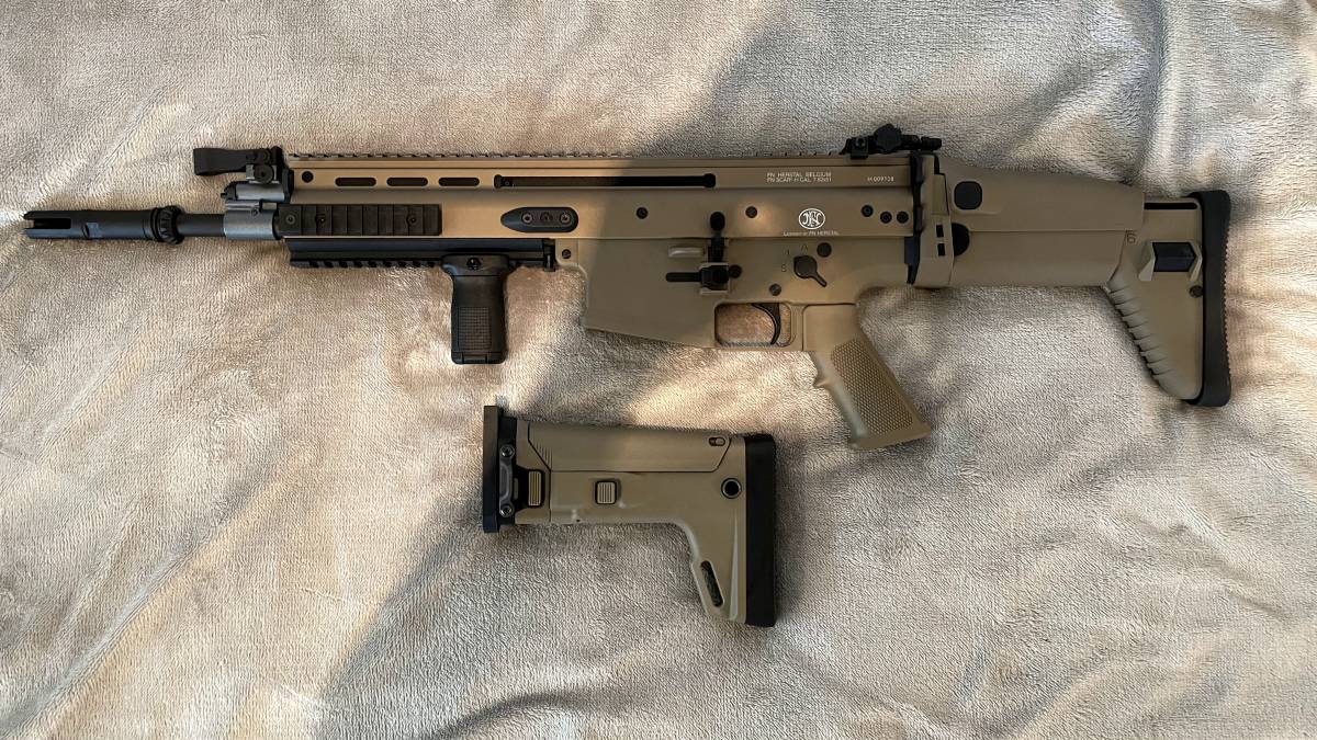 2025，本物保証ほぼ CyberGun サイバーガン :GBB VFC TAN FN SCAR-H本体 マガジン無し フォアグリップ付属(ガスガン)｜売買されたオークション情報、yahooの商品情報をアーカイブ公開 - オークファン ガスガン