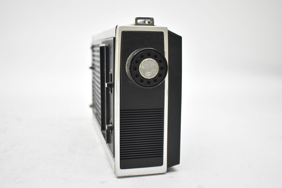 限定セール，新品 SONY ICF-5300 SOLID STATE FM/AM 3-BAND RADIO