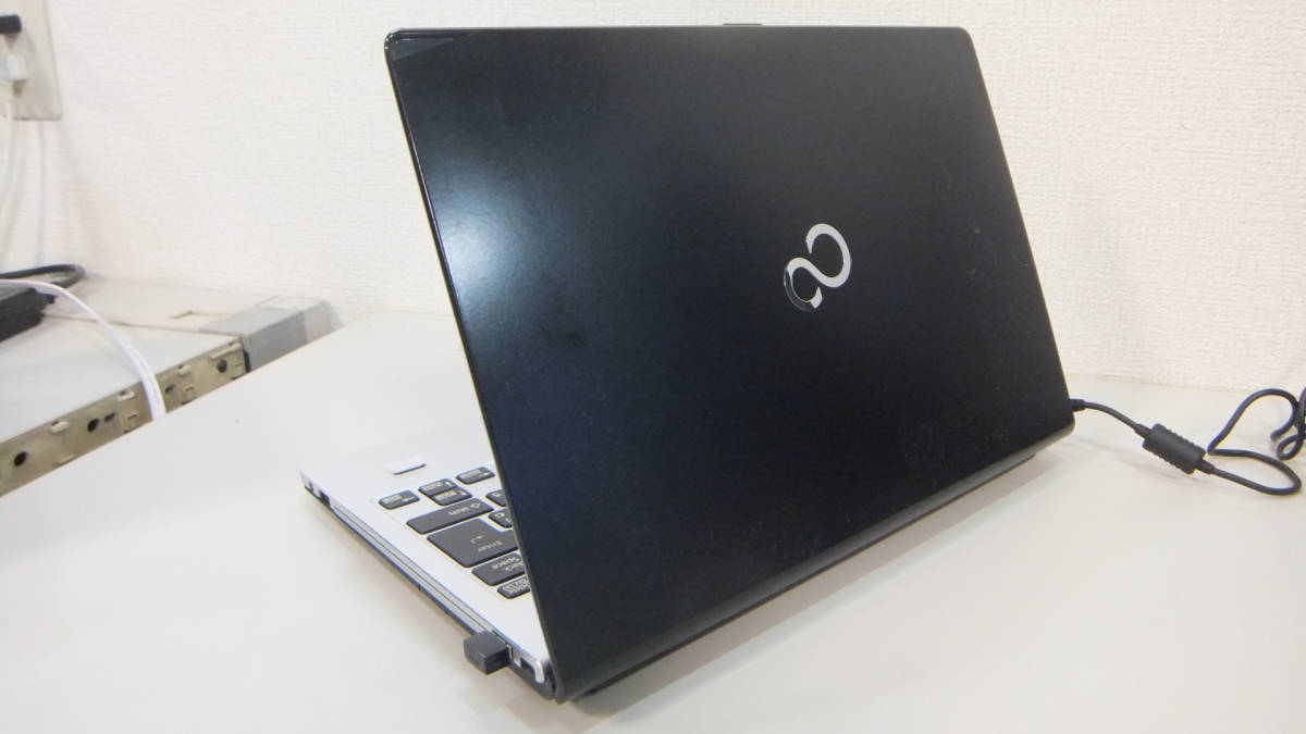 富士通FUJITSU FMV LIFEBOOK S904/J ジャンク Fujitsu S904 | review Lifebook S904⁄J Reviews TechRadar on