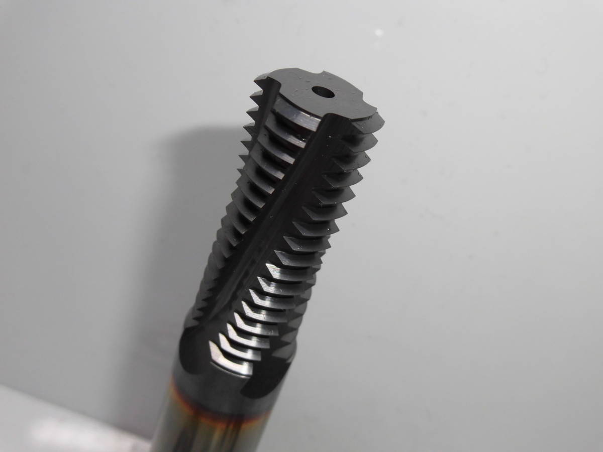 9535 M20×2.5 超硬タップ 新品？ VARGUS VARDEX - 型番：TIN-POT-OH4