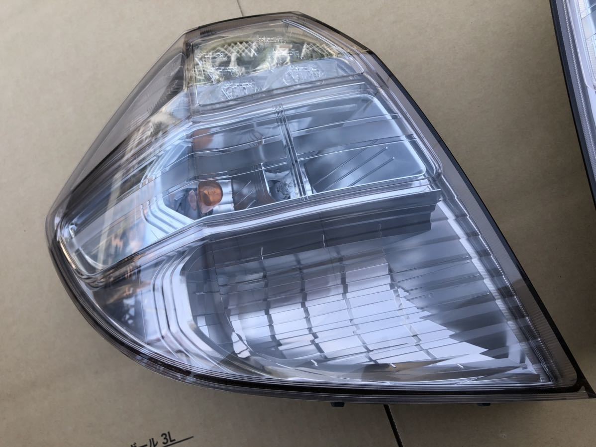 フィットRS GE8 純正テールランプ 後期 LED 左右 GE8 フィット RS 後期☆GE8 RS☆左右テールライト (ホンダ