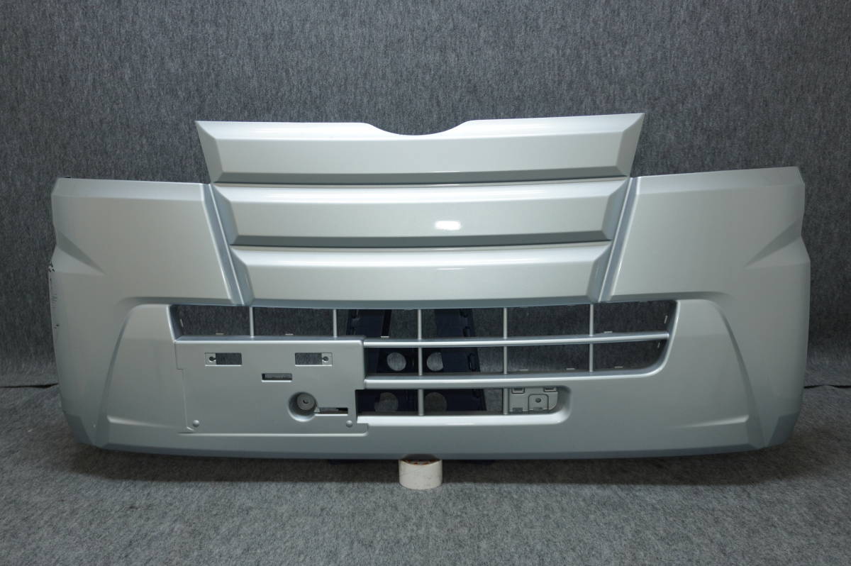 新車外し フロントバンパー ダイハツ ハイゼットトラックジャンボ 美品