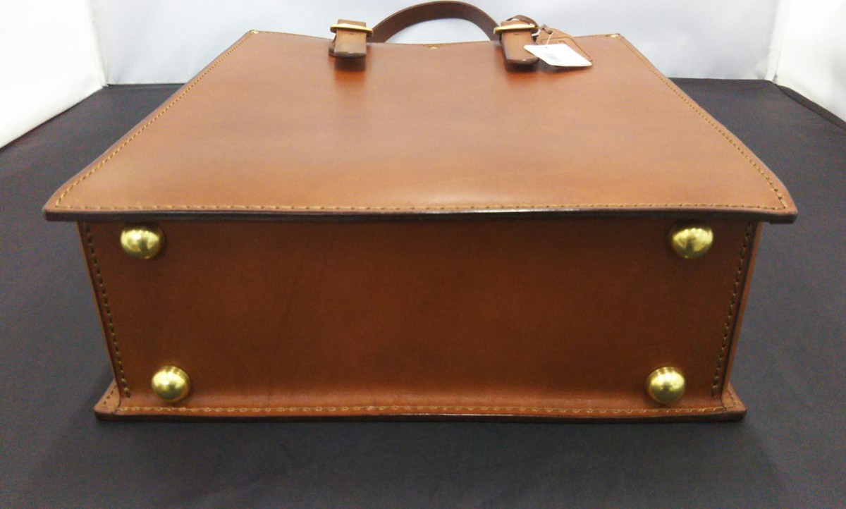 未使用品】HERZ (ヘルツ) ビジネストートバッグ T-16 カラー：チョコ 