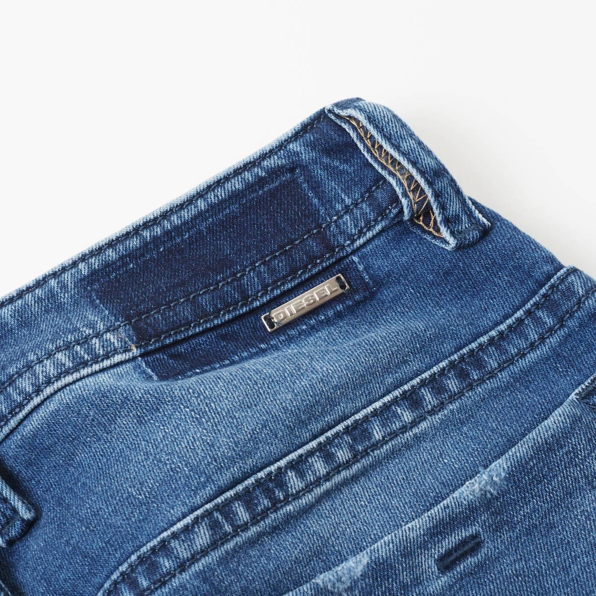 新品正規品】DIESEL ディーゼル THOMMER 084SM スキニーシルエット 