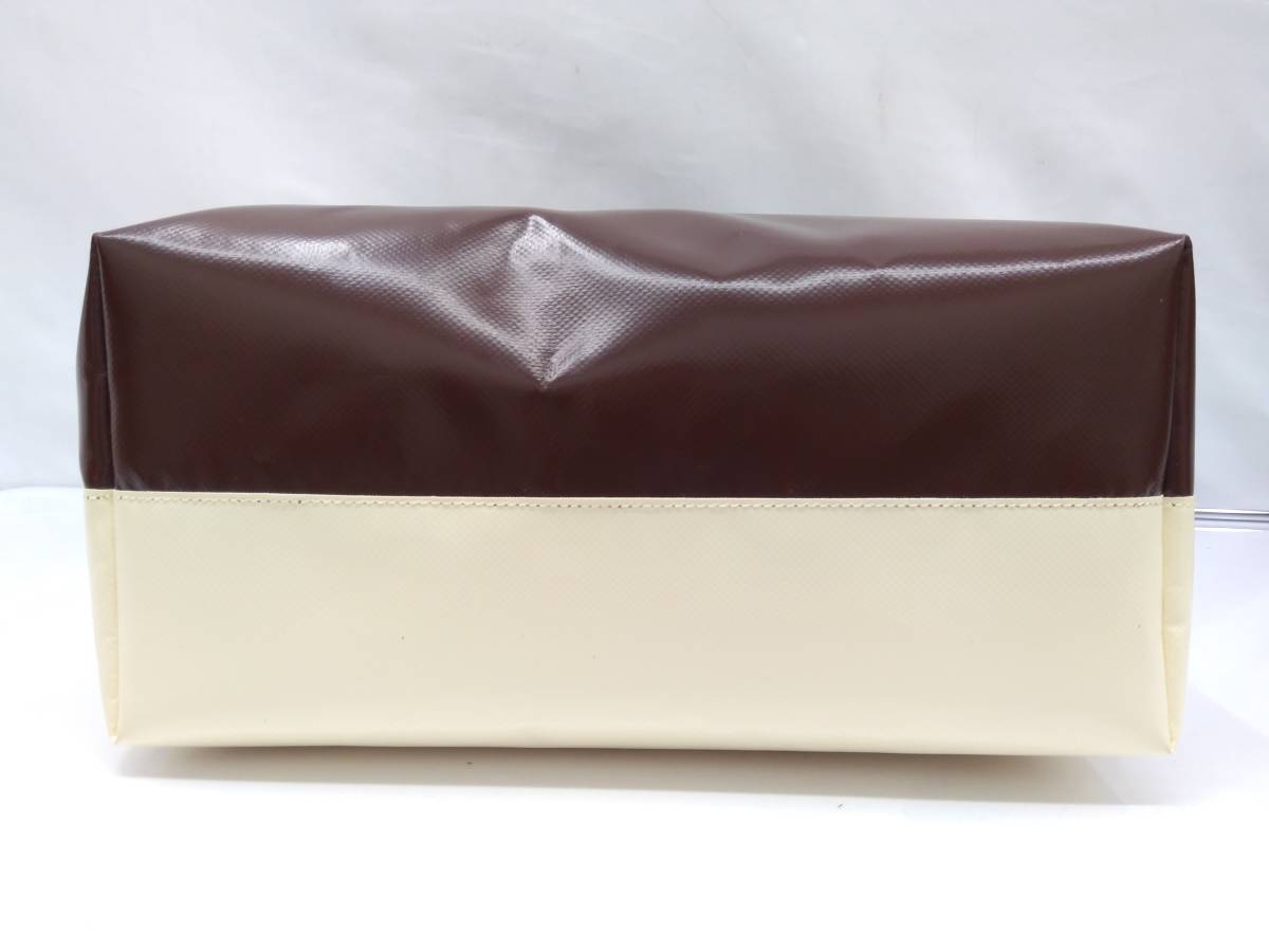 MARNI クリーム色 ショルダーバッグ MARNI マルニ ショルダーバッグ 