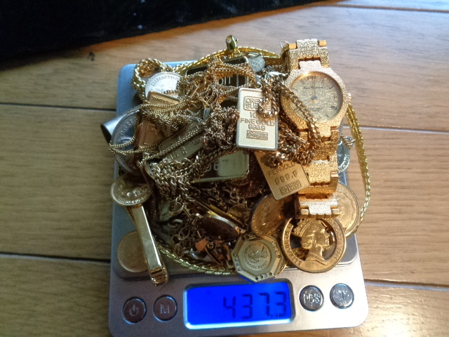 本物K18ピアス3点他24K,18K,fine gold999.9刻印含むエリザベス・リバティコインアクセサリー、純金箔など大量セット_2