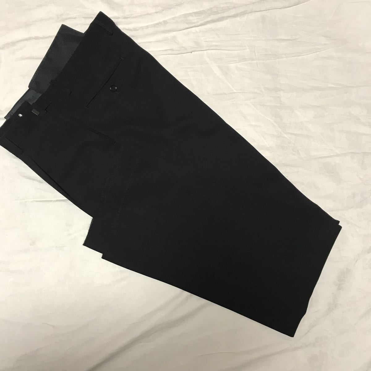 安い　夏物　新品　未使用　タグ付き　礼服　シングルスーツ　上下セット　サイズ3L(AB8) センターベンツ　1タック アジャスター付き メンズ 礼服 喪服 洋服の青山YA体 夏用礼服 (サテン